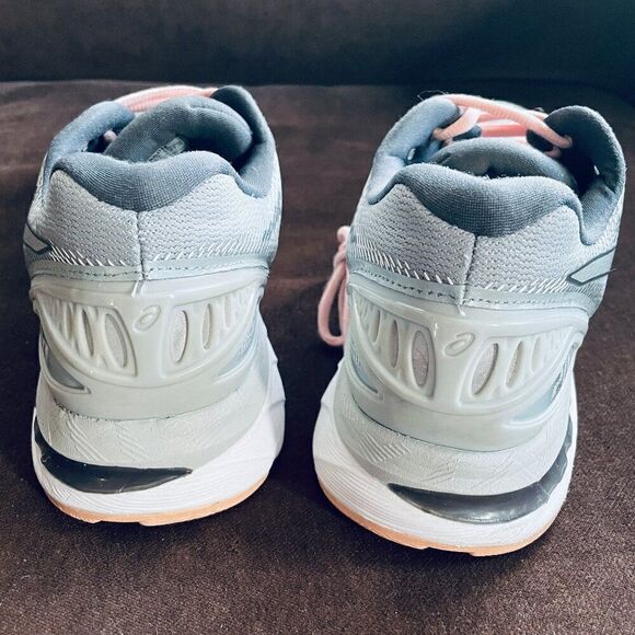 Mint Condition Asics GEL Nimbus 20 Light Grey Womens 9.5 US 41.5 EUR T850N - Picture 4 of 8